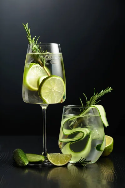 Gin Tonic Ice Rosemary Lime Cucumber Frosted Glasses Glasses Cocktails — Stock Photo, Image