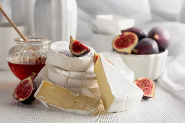 Camembert Cheese Figs Honey White Wooden Table — Stock Photo, Image