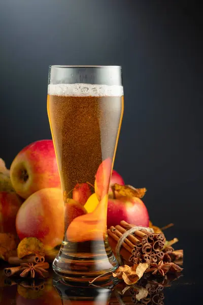 Apple Cider High Glass Fresh Drink Apples Cinnamon Anise Black — Stock Photo, Image