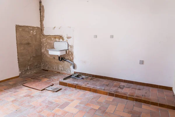 Renovation Old House Old Washroom Construction Construction Rubble Old Bathroom — Stock Photo, Image