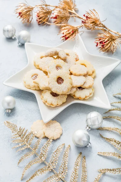 Biscoitos Natal Caseiros Ornamentos Mesa Cozinha — Fotografia de Stock