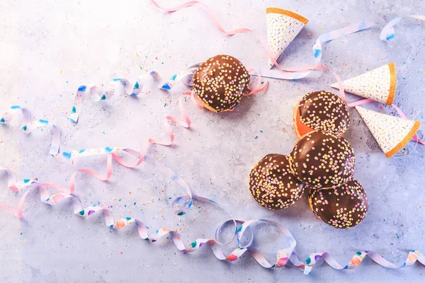 Chocolate Berliner Pastry Carnival Party German Krapfen Donuts Streamers Confetti — Stock Photo, Image
