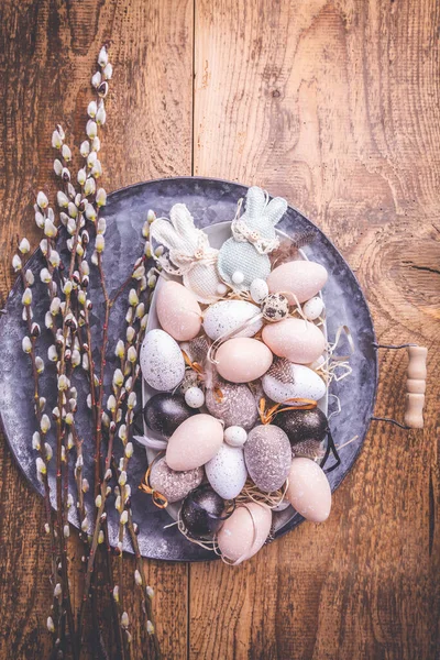 Easter Eggs Pussy Willow Branch Wooden Kitchen Table — Stockfoto