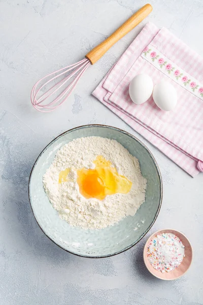 Matlagning Och Bakning Ingredienser För Krämer Pannkakor Deg — Stockfoto