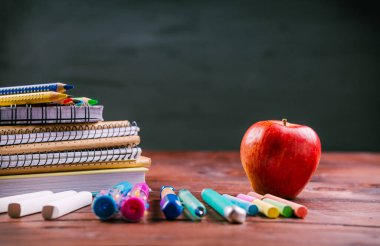 Okul konseptine dönelim - Tahtası olan okul kırtasiyesi