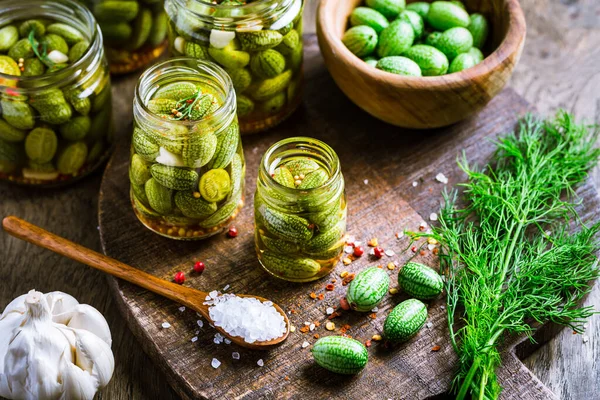 Homemade Food Pickled Cucamelons Pickled Cucumbers Pickled Gherkins Grown Organic — Stock Photo, Image