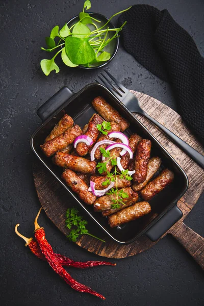 Salsichas Tradicionais Sul Europeias Sem Pele Cevapcici Feitas Carne Moída — Fotografia de Stock