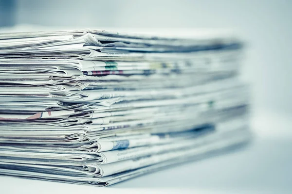 Pile Newspapers Table Folded Stacked Journals — Stock Photo, Image
