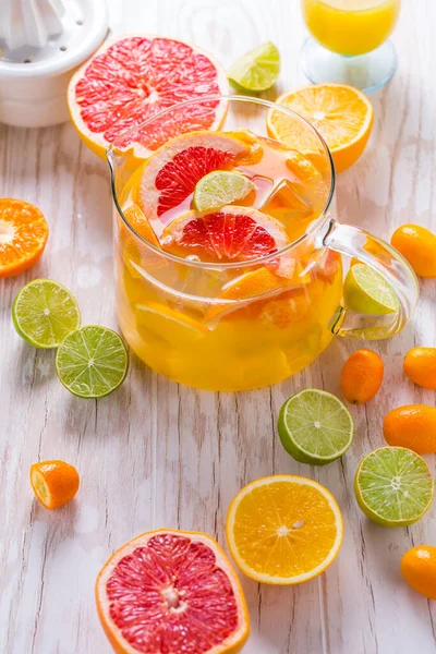 Prepaing Refreshing Summer Drinks Lemonade Fruits Berries — Stock Photo, Image
