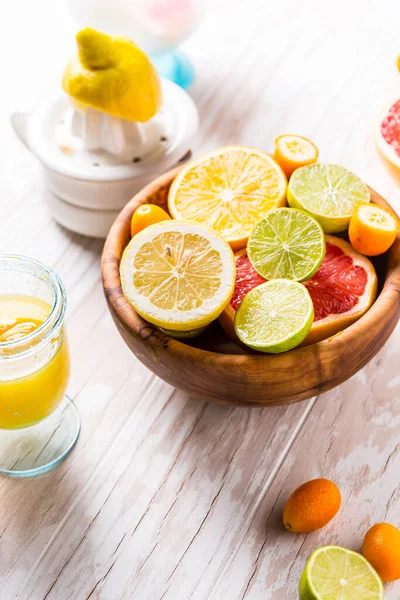 Prepaing Refreshing Summer Drinks Lemonade Fruits Berries — Stock Photo, Image