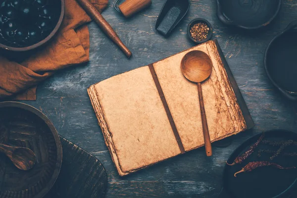 Empty Menu Cookbook Kitchen Utensils Wooden Table Vintage Style — Stock Photo, Image