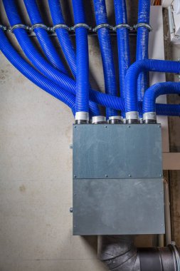 Enerji verimliliği için pasif evdeki modern hava havalandırma sistemi