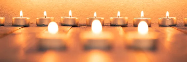 Japanischer Zen Garten Mit Drei Brennenden Kerzenlichtern — Stockfoto