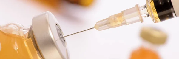 Medical Injektion Serum Syringe — Stock Photo, Image