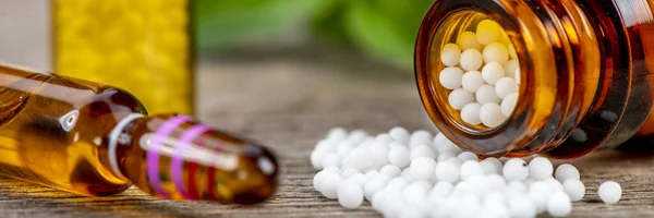 Alternativ Medicin Och Vård Med Växtbaserade Piller Och Akupunktur — Stockfoto