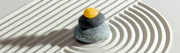 Japanse Zen Tuin Met Steen Getextureerd Zand Rechtenvrije Stockfoto's