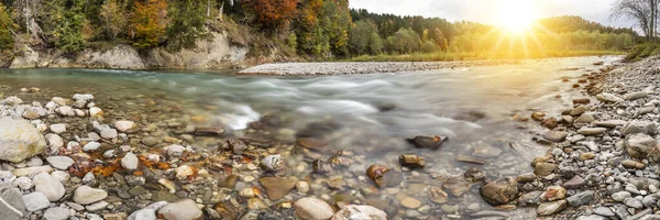 Wilder Fluss Mit Großer Strömung Tiefer Schlucht — Stockfoto