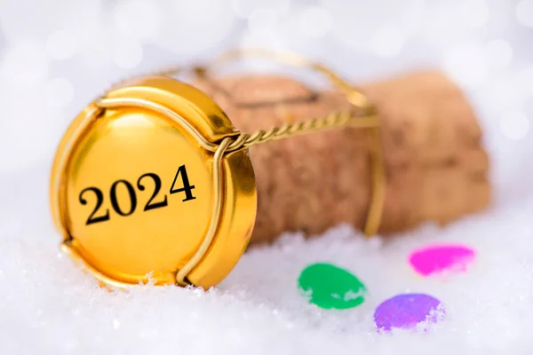 Champagnekurk Gemerkt Met Nieuwjaar 2024 Rechtenvrije Stockafbeeldingen