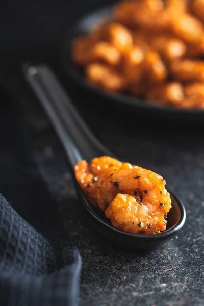 Grilled Tiger Shrimps Ceramic Spoon — Stock Photo, Image