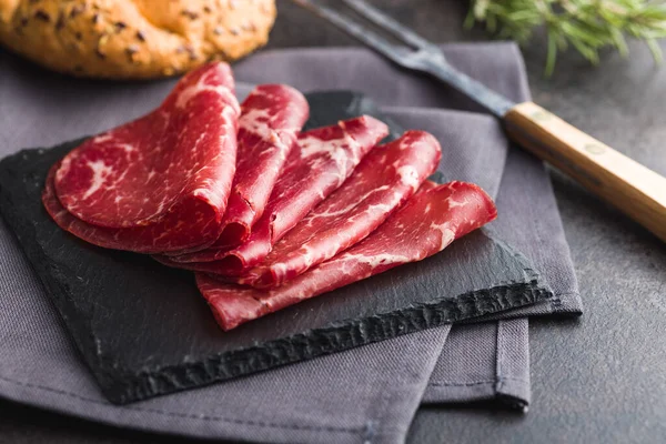 Smoked Bresaola Italian Appetizer Dried Beef Meat Cutting Board — Fotografia de Stock