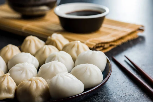 Xiaolongbao Traditional Steamed Dumplings Xiao Long Bao Buns Plate — Stockfoto
