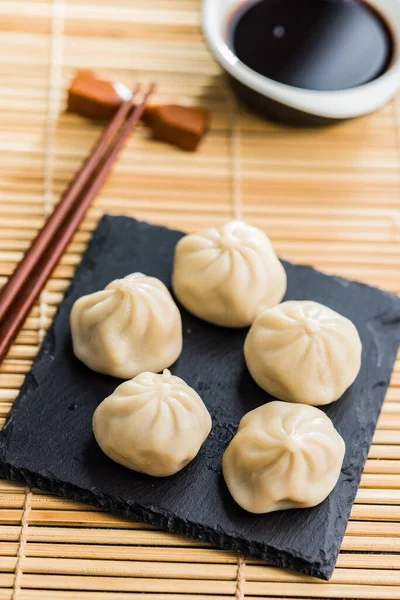 Xiaolongbao Traditional Steamed Dumplings Soy Sauce Xiao Long Bao Buns — Stockfoto