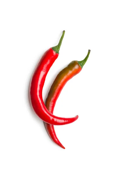 Κόκκινες Πιπεριές Τσίλι Πιπεριές Καυτερές Που Απομονώνονται Στο Λευκό Φόντο — Φωτογραφία Αρχείου