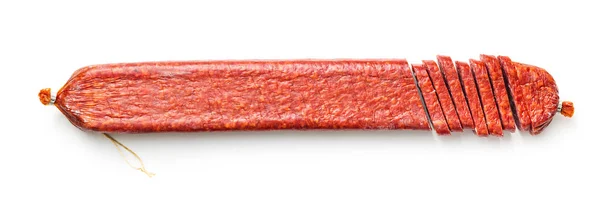 Gerookte Worstjes Gesneden Salami Geïsoleerd Witte Achtergrond — Stockfoto