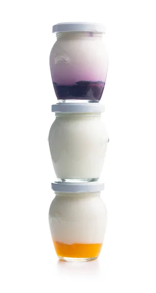 Yogurt Bianco Fruttato Vaso Isolato Sullo Sfondo Bianco — Foto Stock