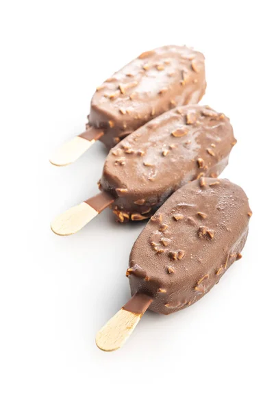 Nanuk Zmrzlina Pokrytá Čokoládou Izolované Bílém Pozadí — Stock fotografie