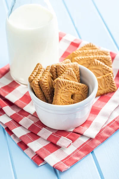 Biscuits Caramel Doux Biscuits Savoureux Dans Bol Sur Serviette Carreaux — Photo
