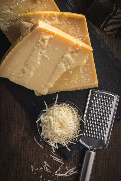Chutný Parmezán Strouhaný Sýr Horní Pohled — Stock fotografie
