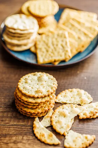 Stack Crackers Neatly Arranged Wooden Tabletop — Stock Photo, Image