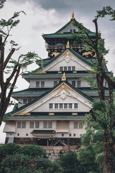 Storm Reúne Sobre Castillo Osaka Japón Procesamiento Estilo Retro —  Fotos de Stock