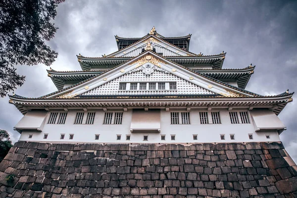 Storm Rassemble Sur Château Osaka Japon Traitement Style Rétro — Photo