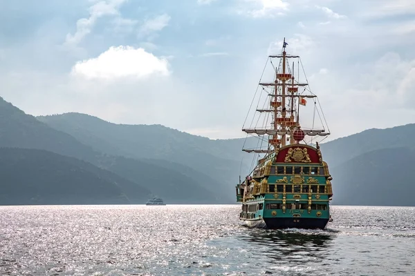 Motohakone Japonsko Června 2016 Pirate Ship Pleasure Boat Lake Ashinoko — Stock fotografie