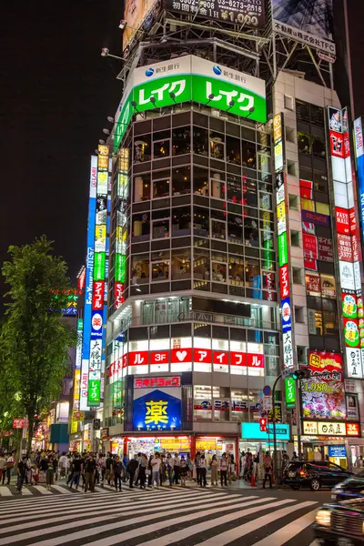 Tóquio Japão Junho 2016 Vida Noturna Shinjuku Este Local Noturno Fotos De Bancos De Imagens