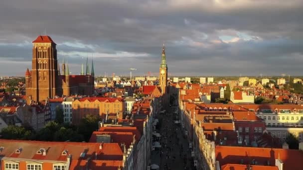 Beautiful Architecture Main Town Gdansk Rays Setting Sun Poland — Αρχείο Βίντεο