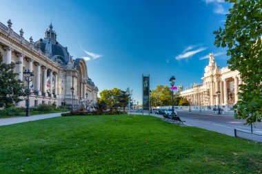 Paris, Fransa - 18 Eylül 2022: Paris, Fransa 'daki Grand Palais des Champs-Elysees Mimarisi.