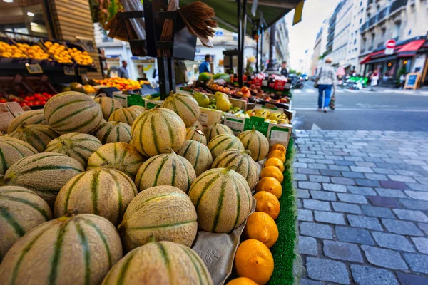 Paris França Setembro 2022 Frutas Legumes Exposição Mercado Rua Paris — Fotografia de Stock