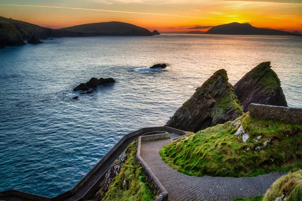 Increíble Puesta Sol Sobre Bahía Dunquin Península Dingle Kerry California — Foto de Stock