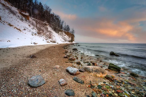 Vackert Landskap Klippan Gdynia Orowo Snöig Vinter Östersjön Polen — Stockfoto
