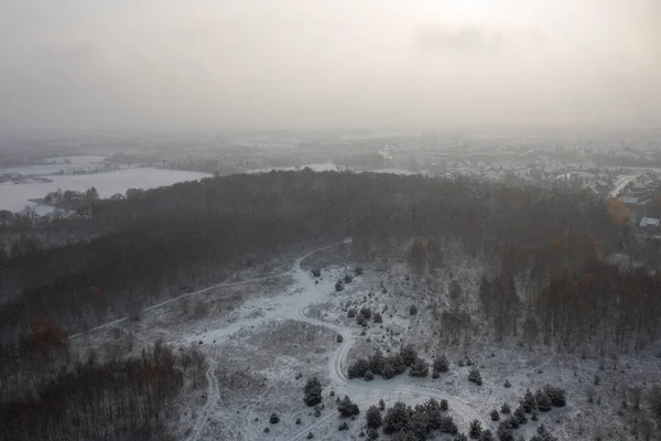 冬の雪の森の空中風景 ポーランド — ストック写真