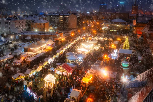 Beautifully Lit Christmas Fair Pol Jarmark Main City Gdansk Snowfall — Stock Photo, Image