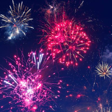 Yeni yıl havai fişek