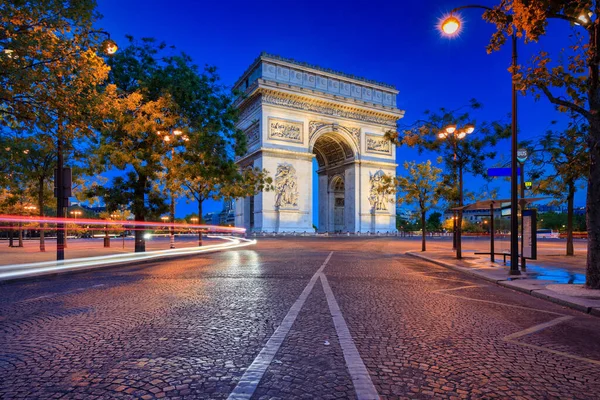 パリのシャルル ゴール広場の中心部に位置する凱旋門 フランス — ストック写真