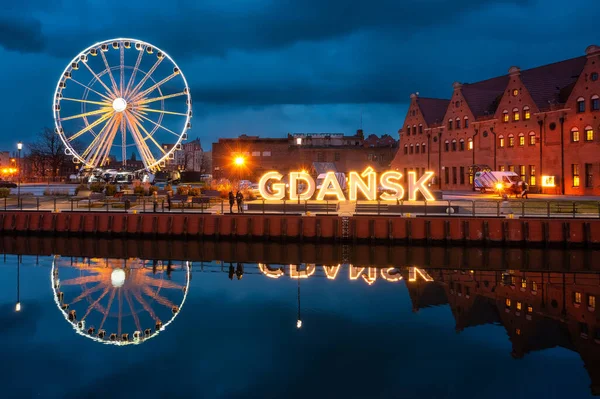 Nome Iluminado Cidade Gdansk Rio Motlawa Entardecer Polônia — Fotografia de Stock