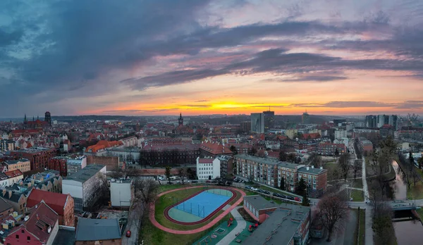 Cidade Velha Gdansk Junto Rio Motlawa Pôr Sol Polônia — Fotografia de Stock