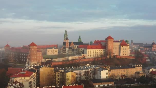 Foggy Soluppgång Wawel Castle Krakow Polen — Stockvideo