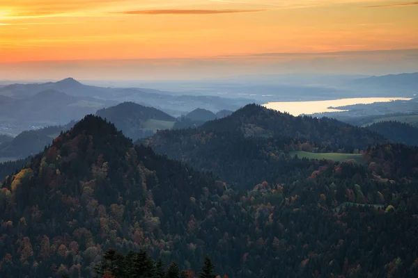 Een Prachtige Zonsondergang Pieniny Mountains Herfst Polen — Stockfoto
